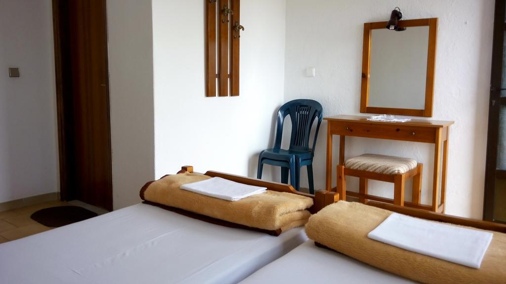 Gorgona Rooms Alikí Zewnętrze zdjęcie