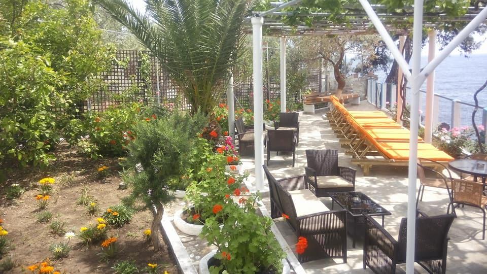 Gorgona Rooms Alikí Zewnętrze zdjęcie
