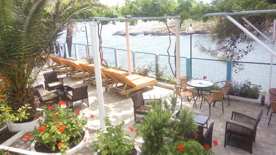 Gorgona Rooms Alikí Zewnętrze zdjęcie