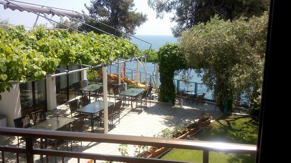 Gorgona Rooms Alikí Zewnętrze zdjęcie