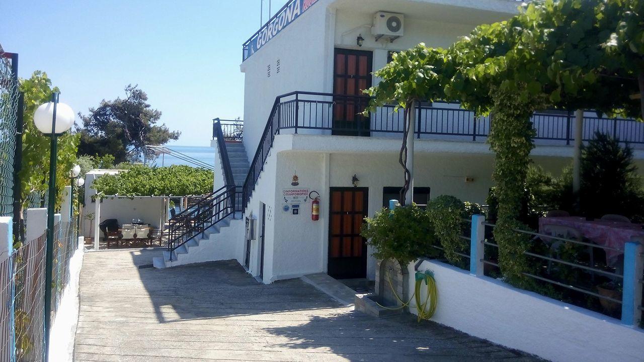 Gorgona Rooms Alikí Zewnętrze zdjęcie